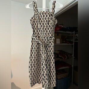 Brand new Chic Geometric Patterned Dress